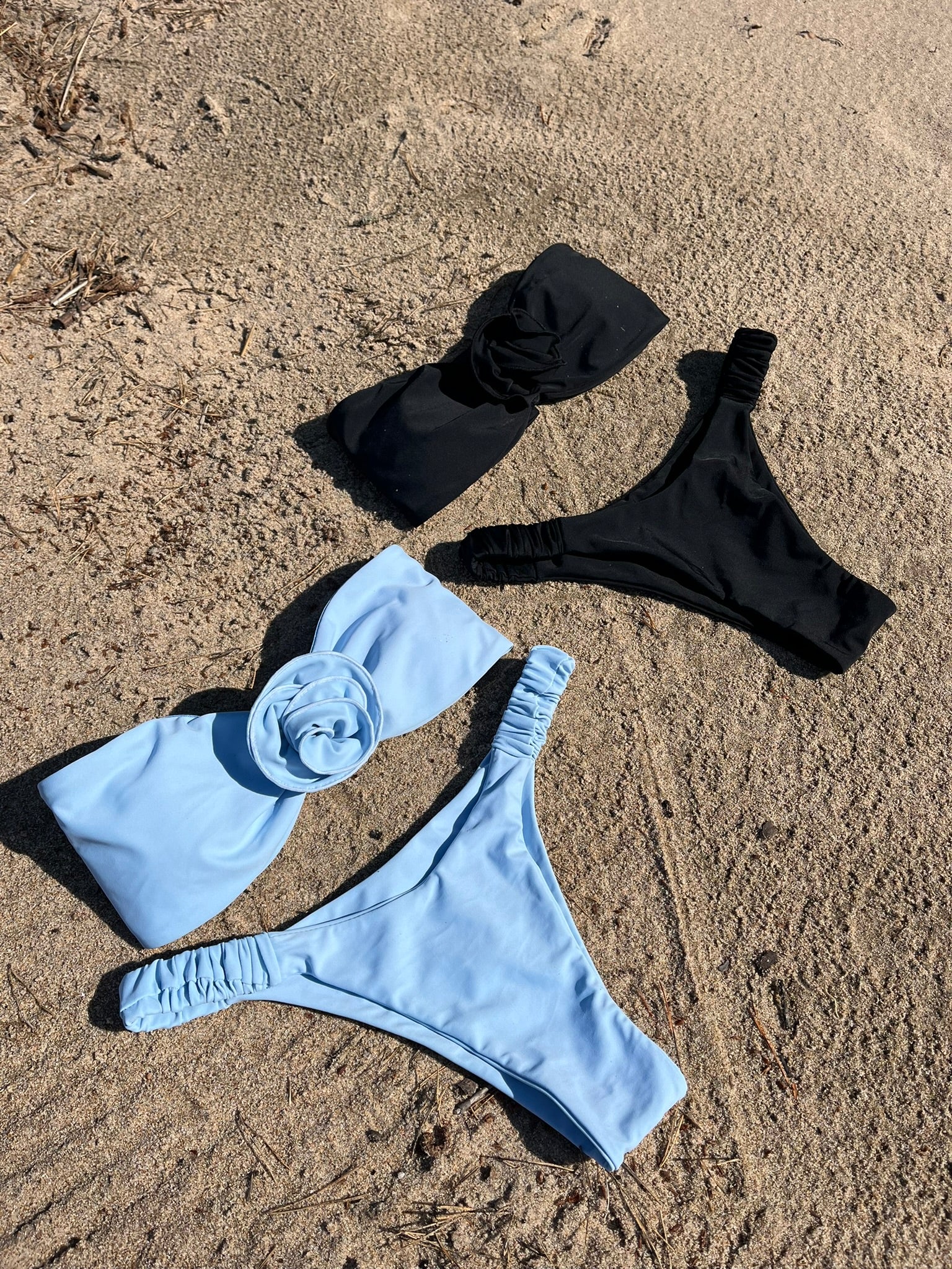Blue Rose Bottom